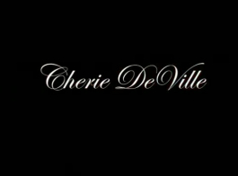 Cherie Deville, Kaylee Grey Et Annie Star Sont En Train De Baiser Du Cul Et D'un Orgasme Intense.