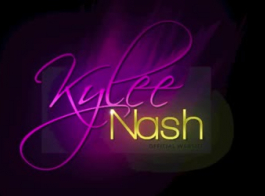 Katrina Nash Et Tasha Reign Sont Bien Plus Intéressées Par Un Trio Lesbien Que Par Un Bain Relaxant.