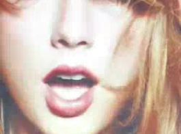 Taylor Swift Se Fait Baiser Tôt Le Matin Et En Apprécie Chaque Seconde.
