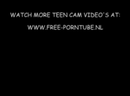 Sexy Jeune Fille Webcam Propageant La Chatte Poilue.