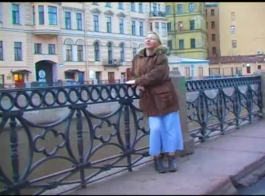 Une Jeune Femme Russe Unique Aux Gros Seins Baisée Par Son Homme.