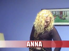 Blonde Anna Lyra Avec Chaussettes Sales